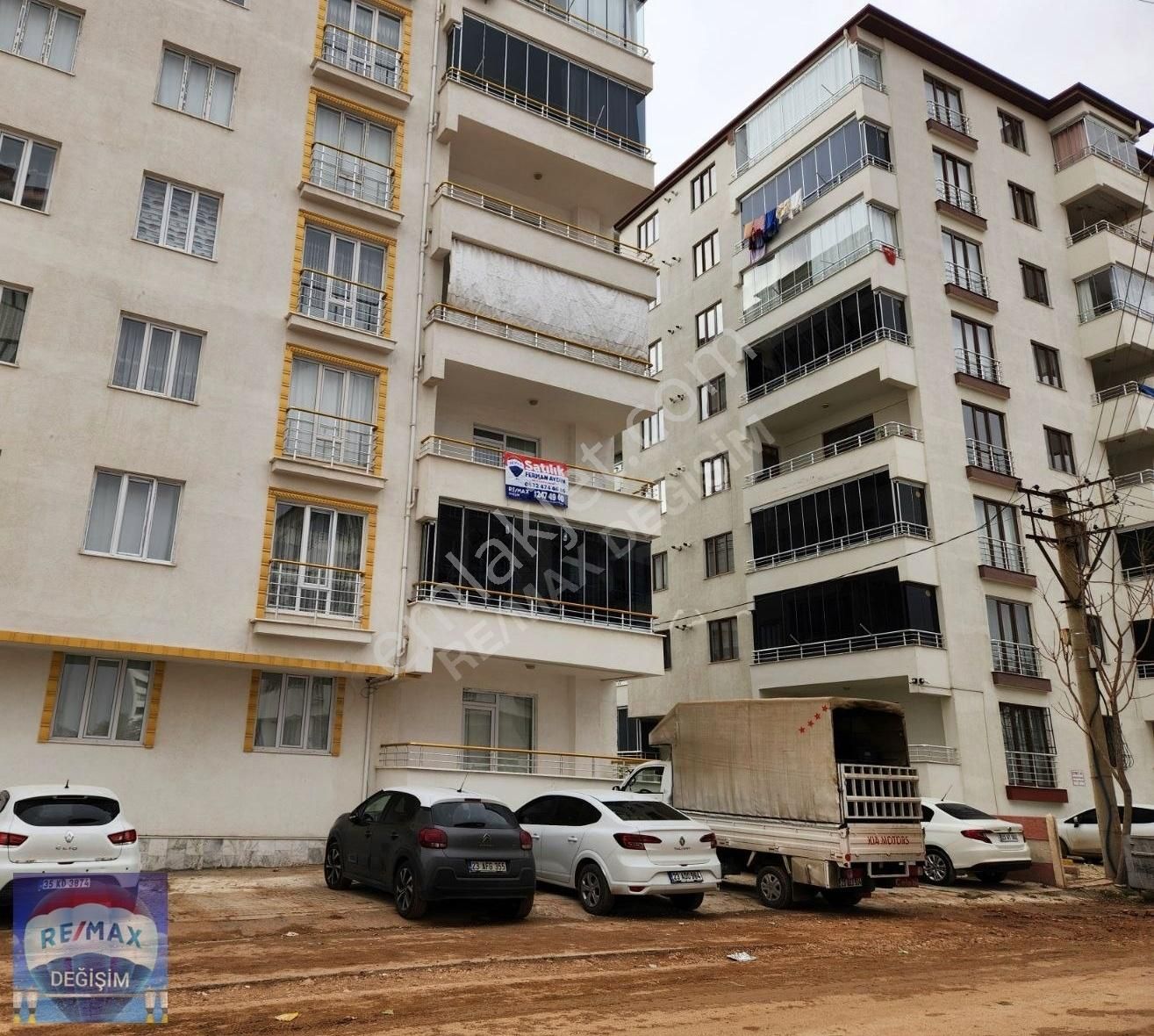 Elazığ Merkez Olgunlar Satılık Daire Remax Den Acilll Olgunlar Mahallesinde 3+1 Arakat Satılık Daire