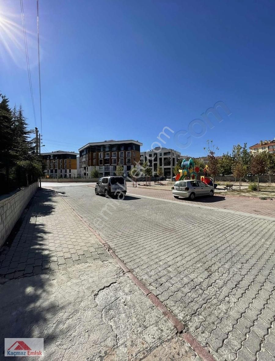 Selçuklu Yazır Satılık Daire Yazır Mah. Öznare Sitesi 2+1 Satılık Arakat Daire