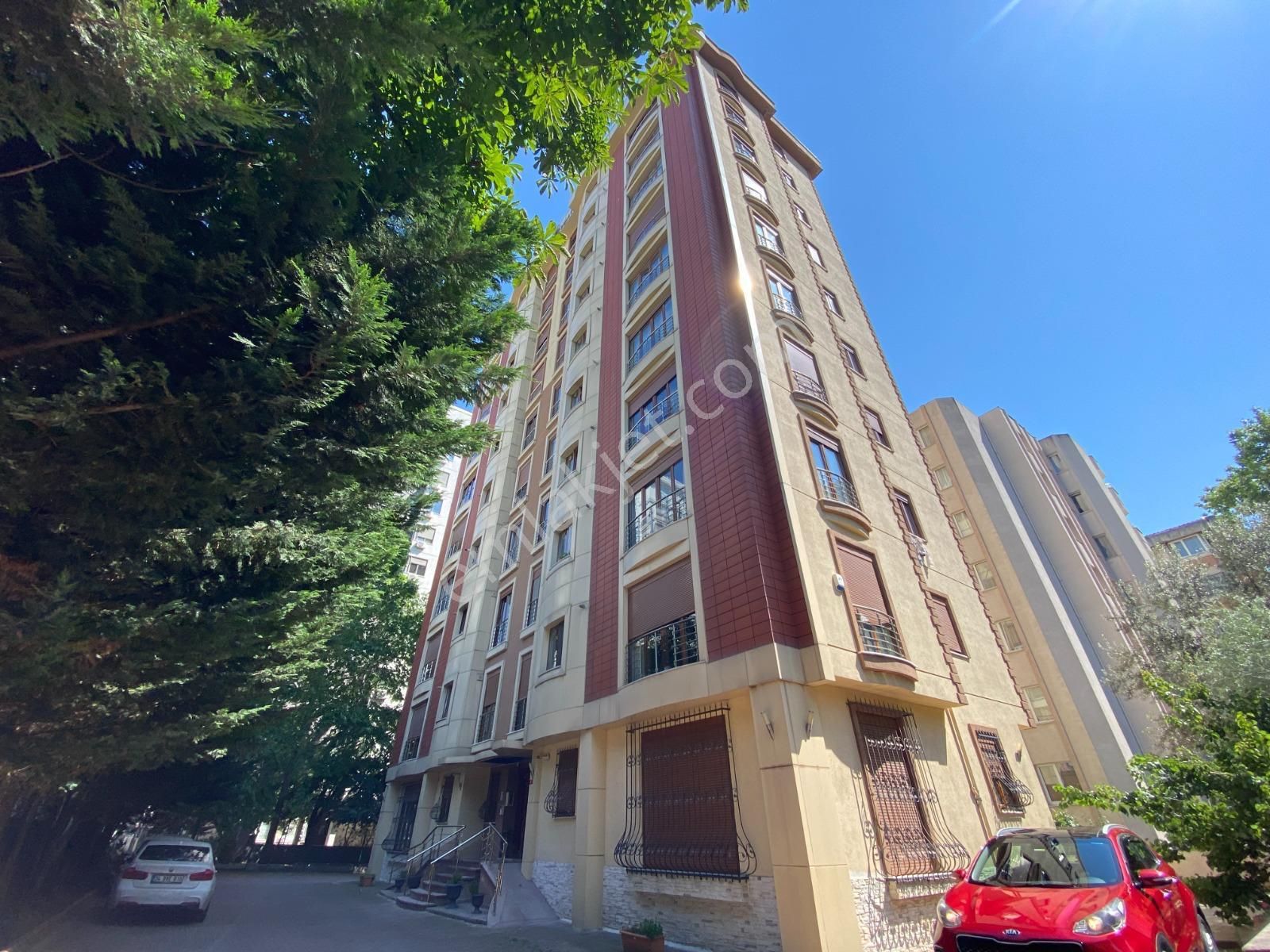 Kadıköy 19 Mayıs Satılık Daire Utku'dan Işık Kolejine Yakın 130m2 3+1