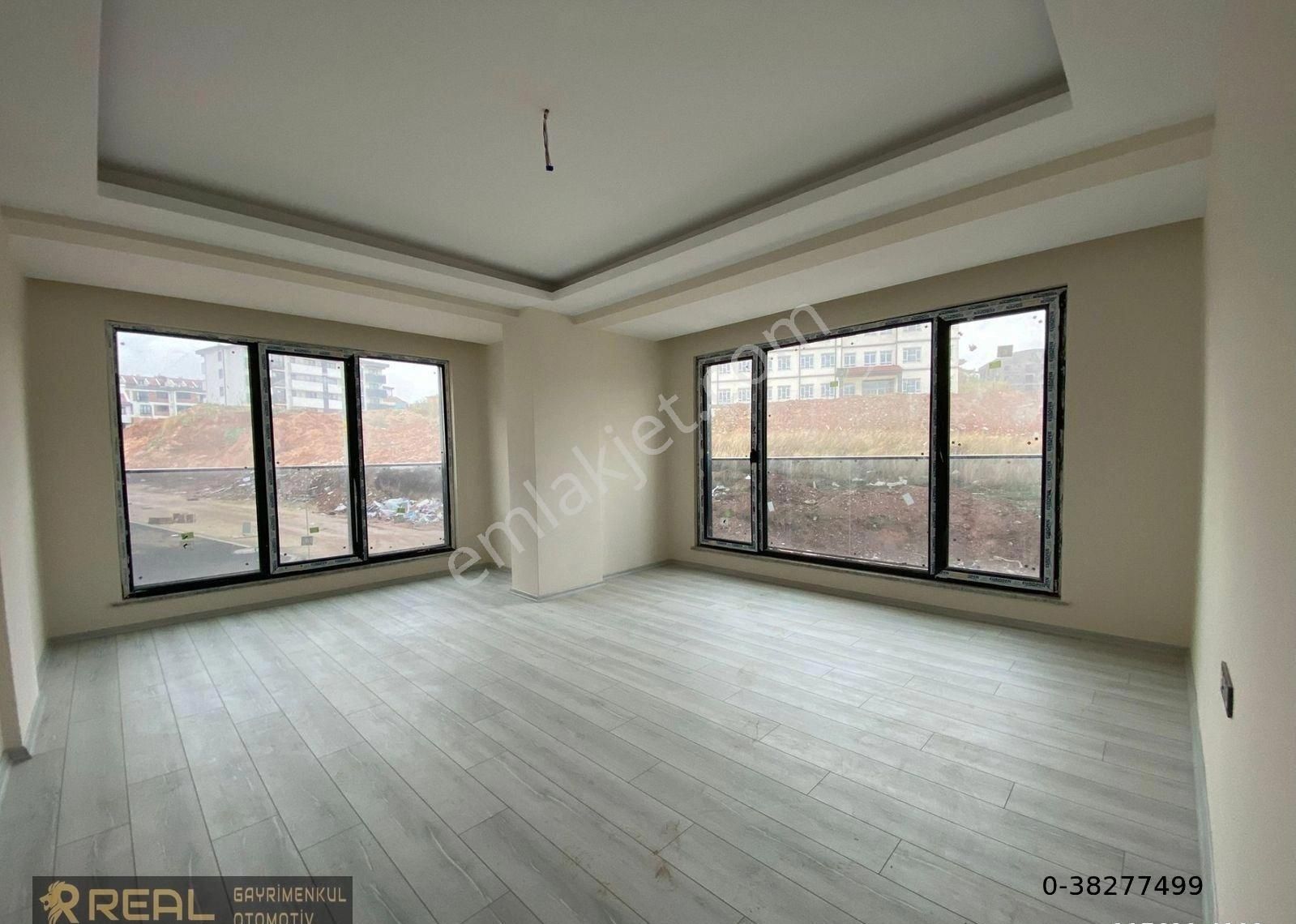 Bandırma Yeni Satılık Daire Real Gayrimenkulden Yeni Mahallede Satılık Sıfır Lüks 3+1 145 M2 Daire