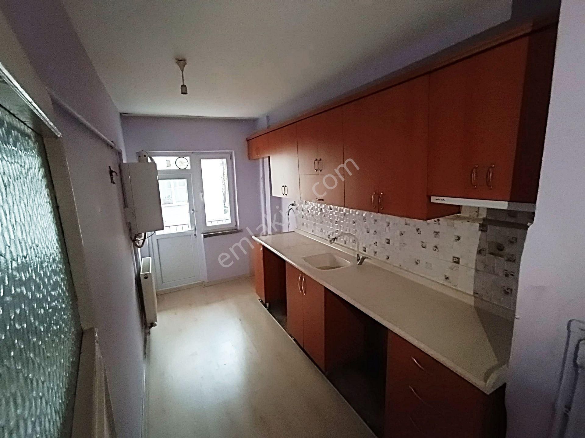 Sincan Akşemsettin Satılık Daire Akşemsettin Mah. 2+1 Salon Bağımsız Kat Konumun Da Satılık Yüksek Giriş Daire