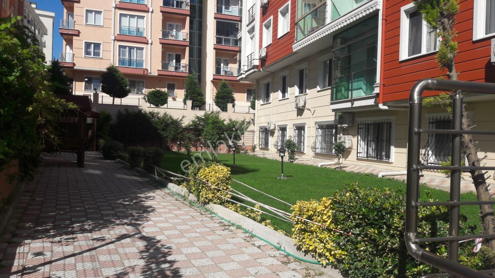 Beylikdüzü Adnan Kahveci Satılık Daire Adnan Kahveci Mediha Sitesi Acil Satılık 3+1 Daire