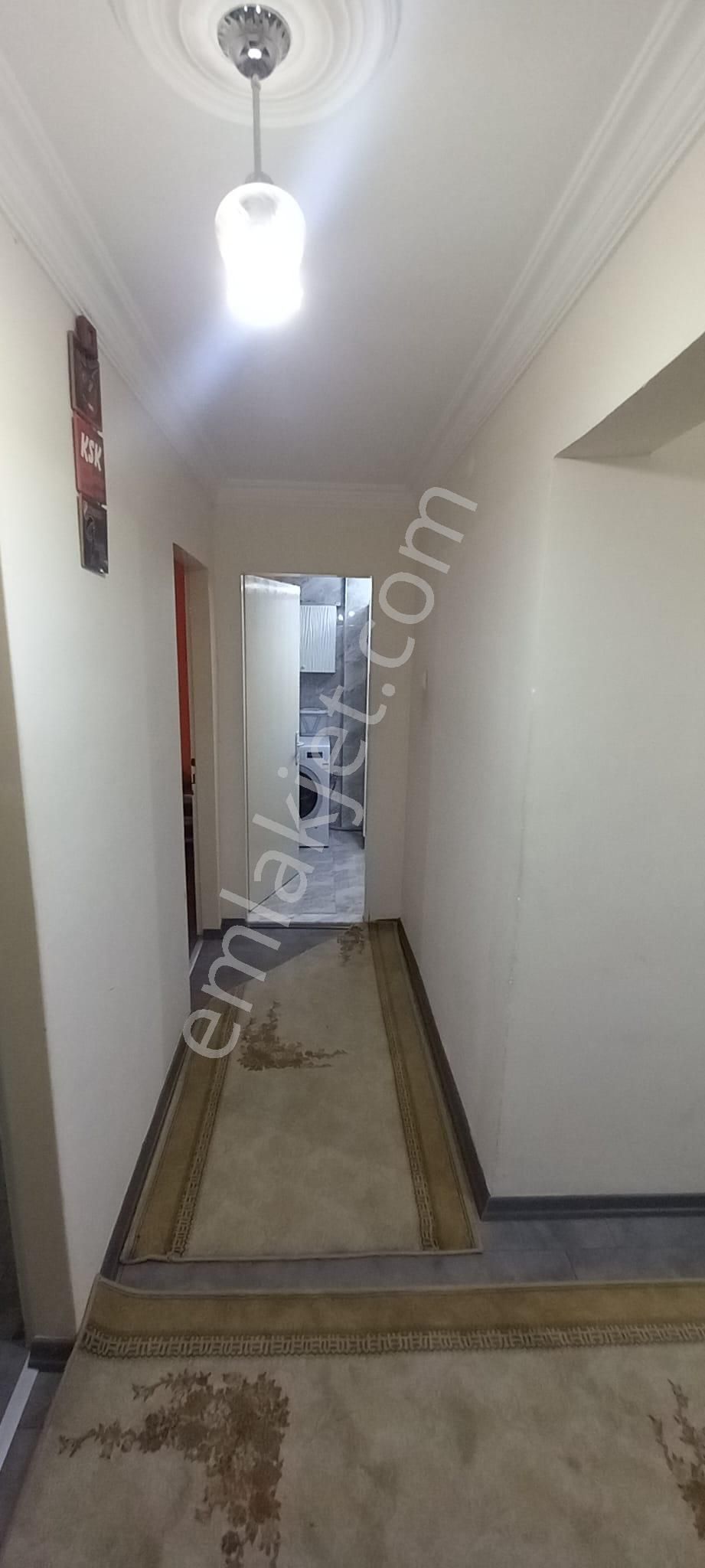 Karşıyaka İskele Yakını 3+1 Satılık Ferah Daire - Görsel 7