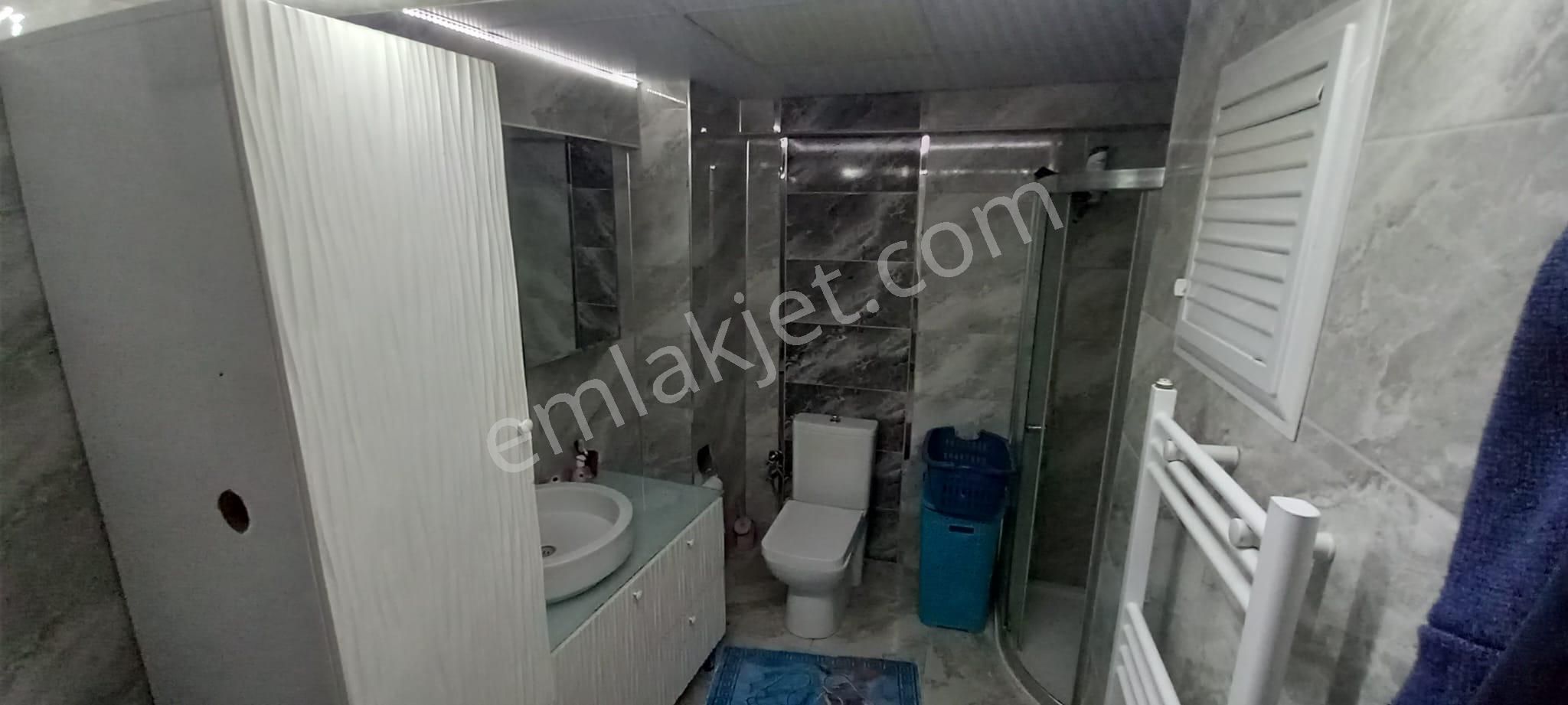 Karşıyaka İskele Yakını 3+1 Satılık Ferah Daire - Görsel 19