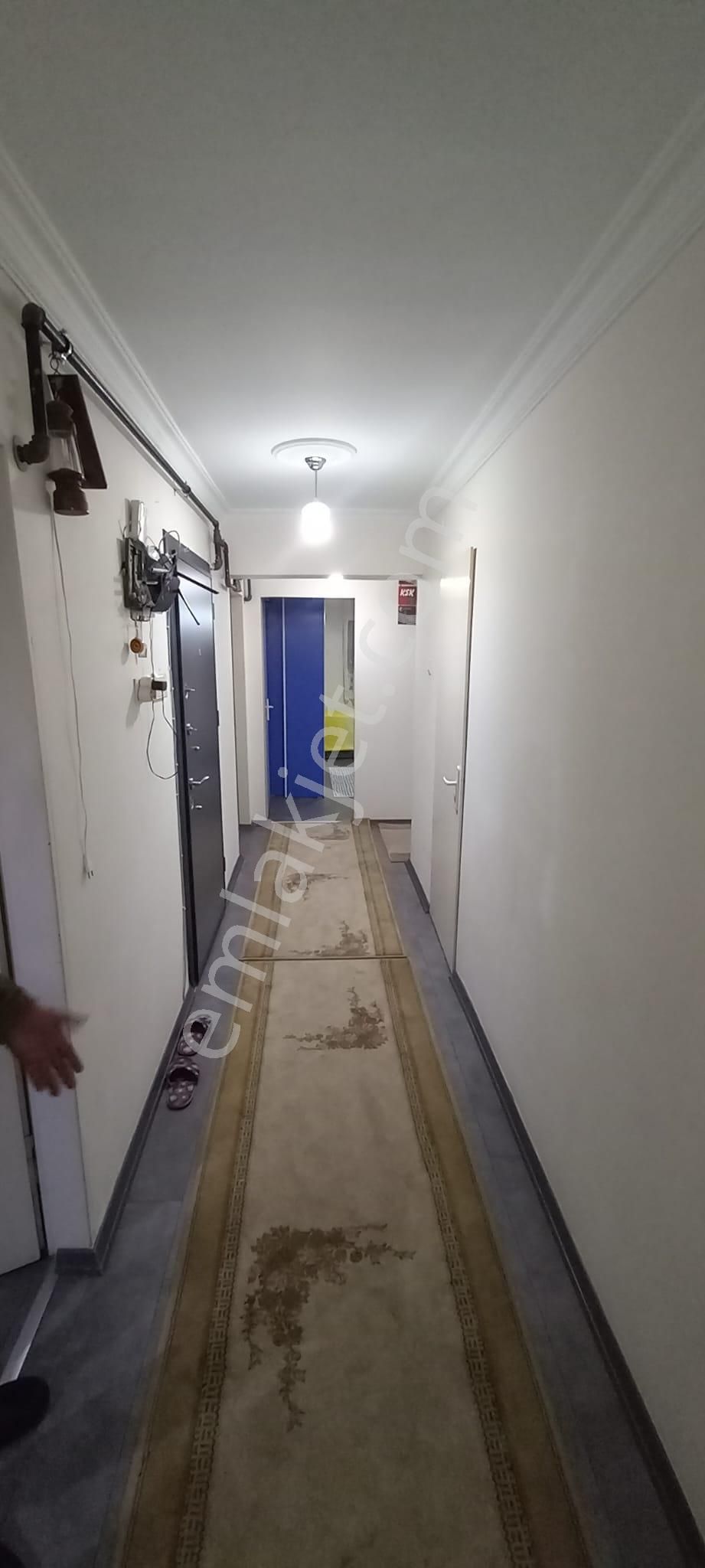 Karşıyaka İskele Yakını 3+1 Satılık Ferah Daire - Görsel 12