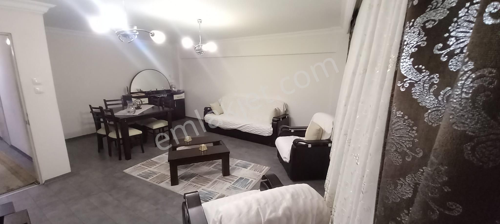 Karşıyaka İskele Yakını 3+1 Satılık Ferah Daire - Görsel 13