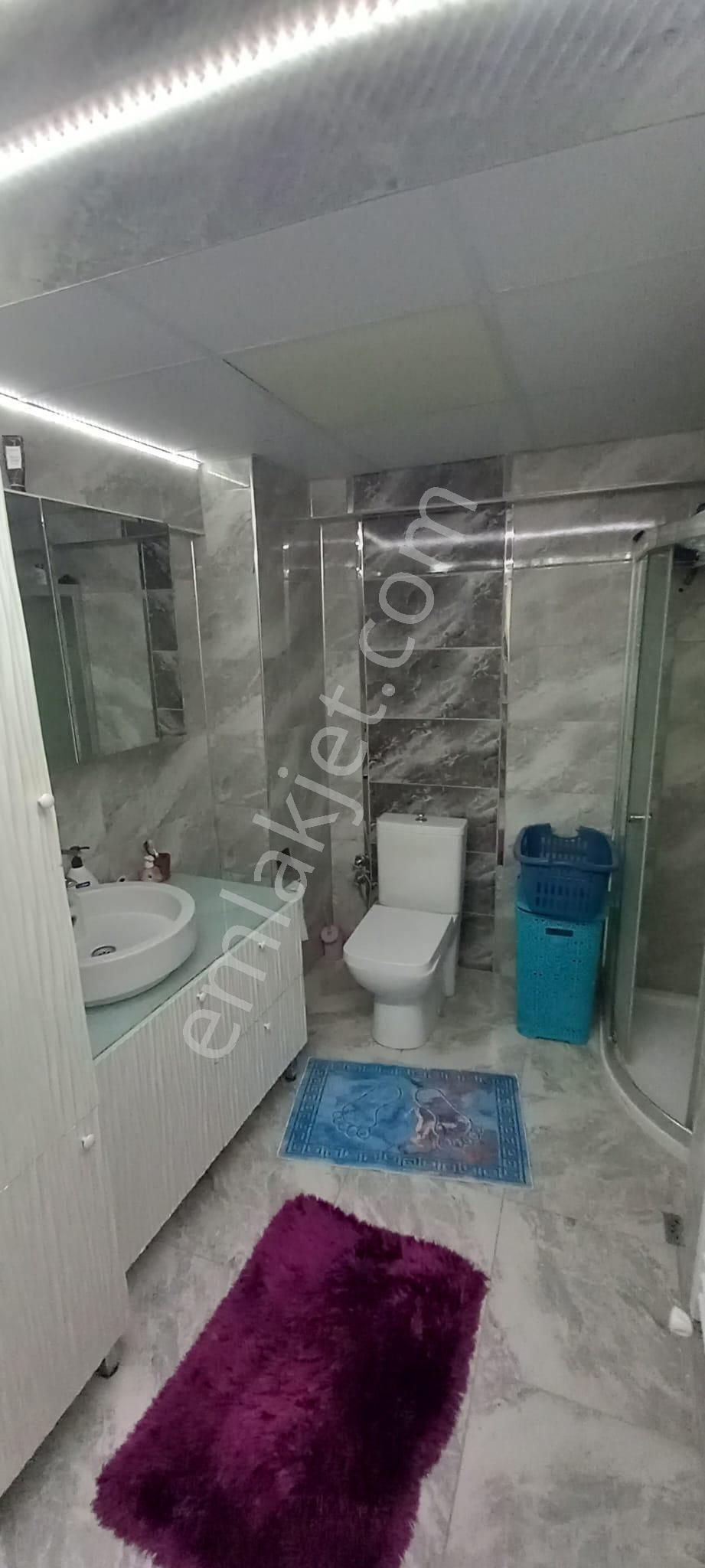 Karşıyaka İskele Yakını 3+1 Satılık Ferah Daire - Görsel 11