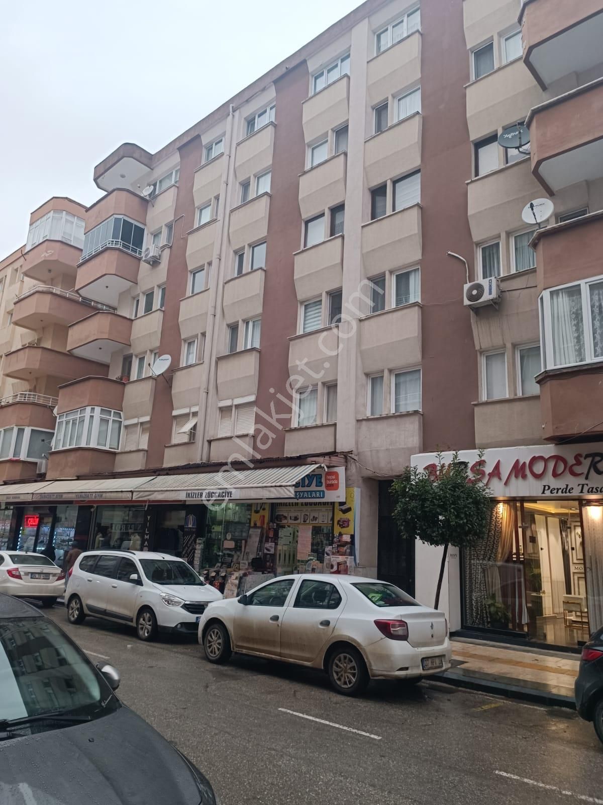 Yalova Merkez Süleyman Bey Kiralık Daire Yalova Merkez Belediye Evleri 130 M2 3+1kiralık Daire