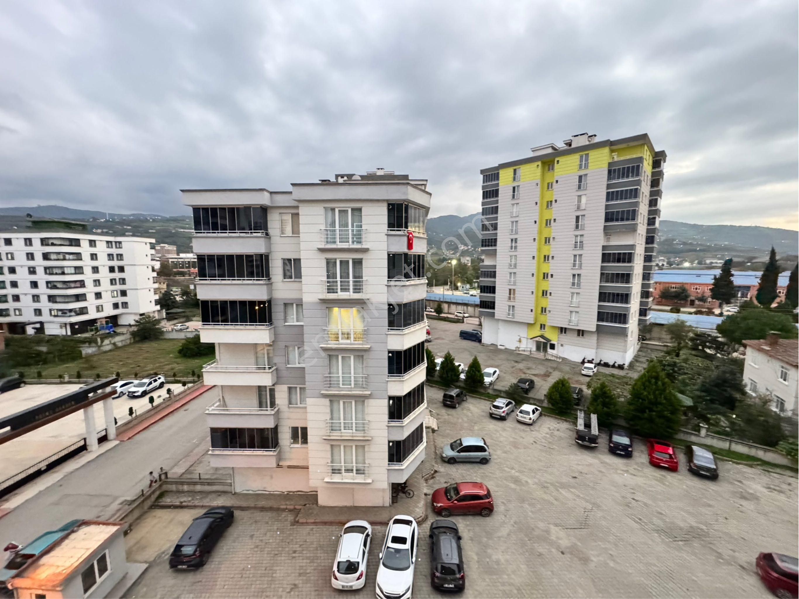Derebahçe Site İçerisinde Cam Balkonlu Ara Kat Satılık 3+1 Daire - Görsel 18
