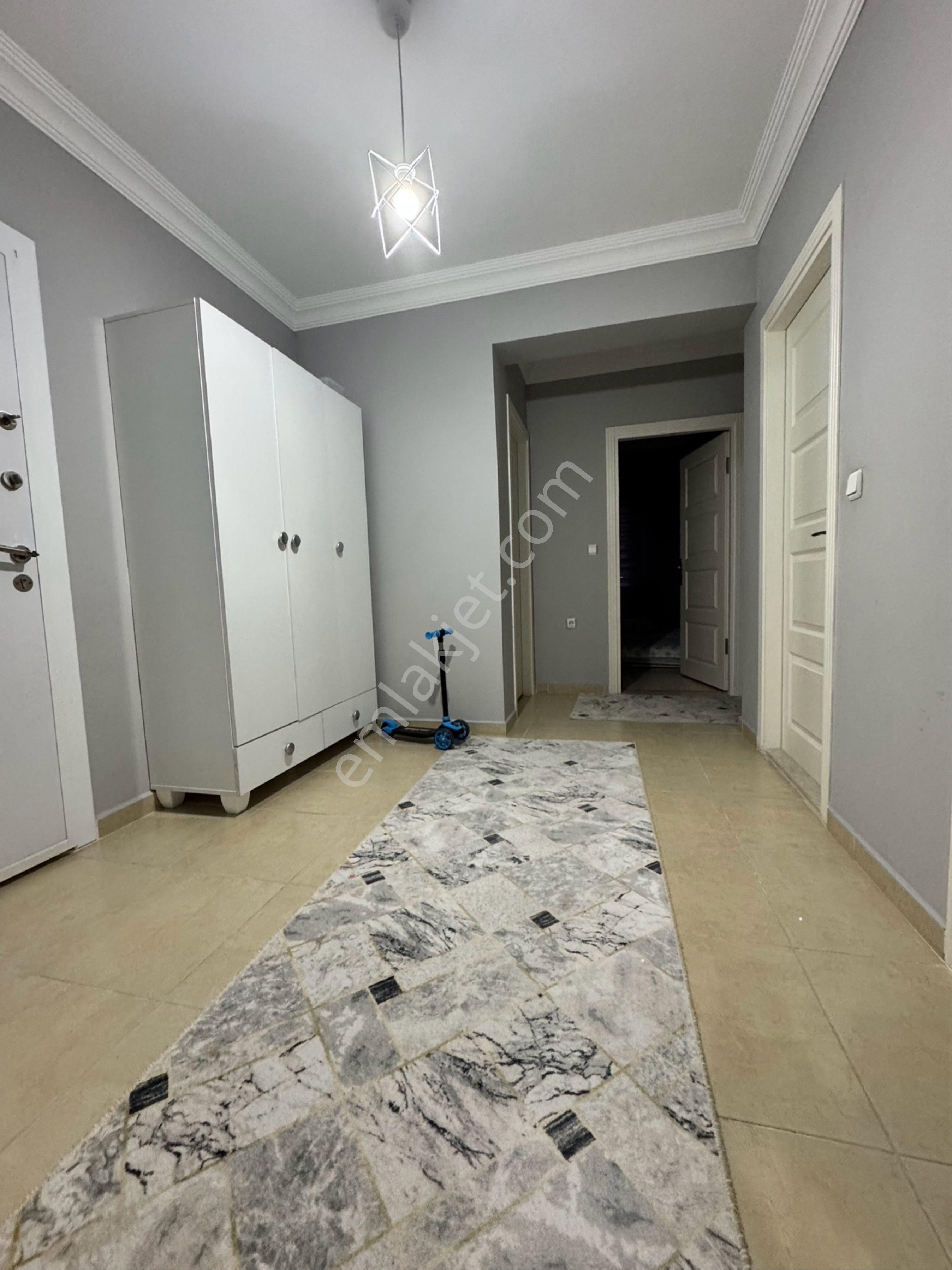 Derebahçe Site İçerisinde Cam Balkonlu Ara Kat Satılık 3+1 Daire - Görsel 23