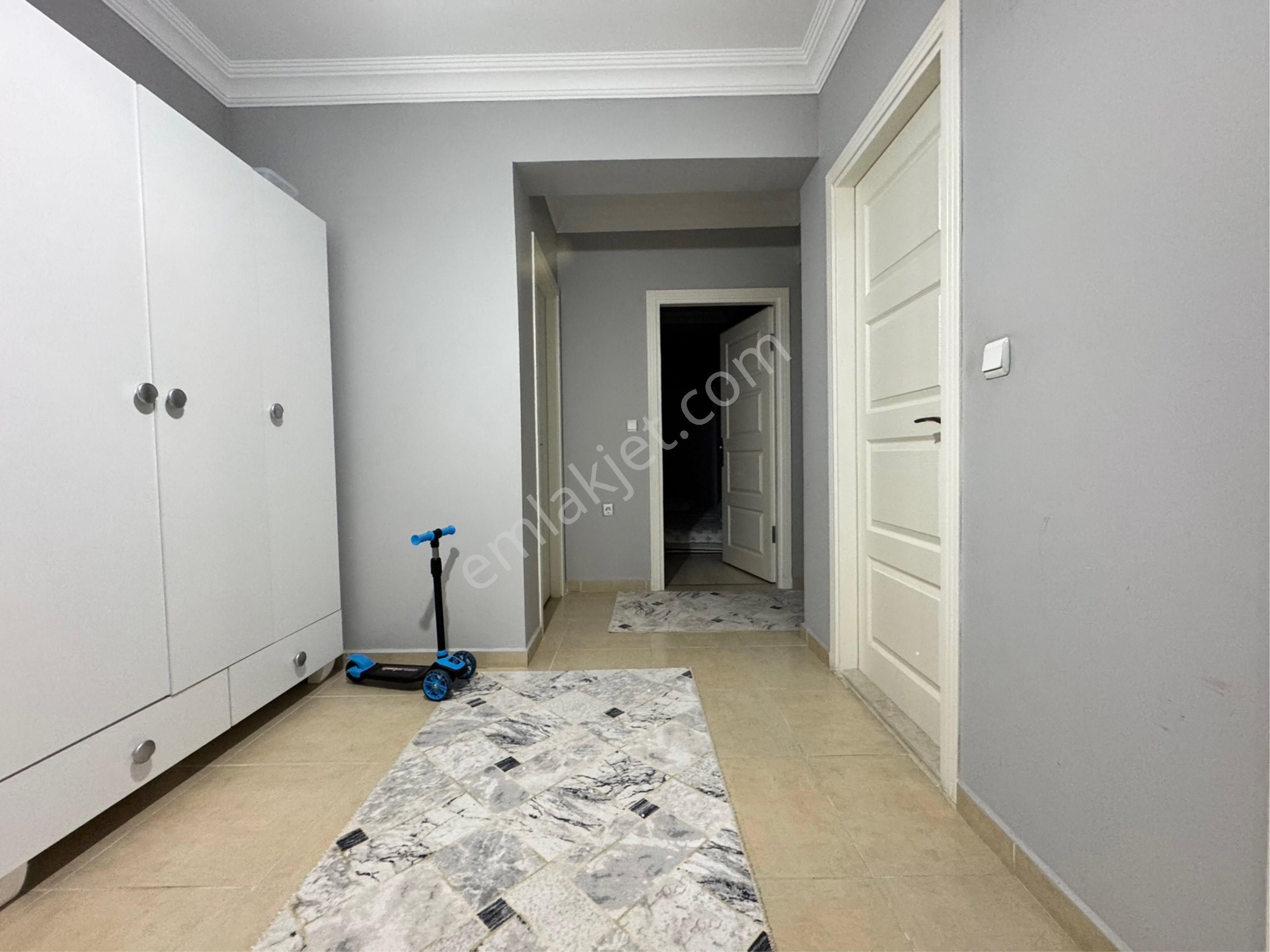 Derebahçe Site İçerisinde Cam Balkonlu Ara Kat Satılık 3+1 Daire - Görsel 31