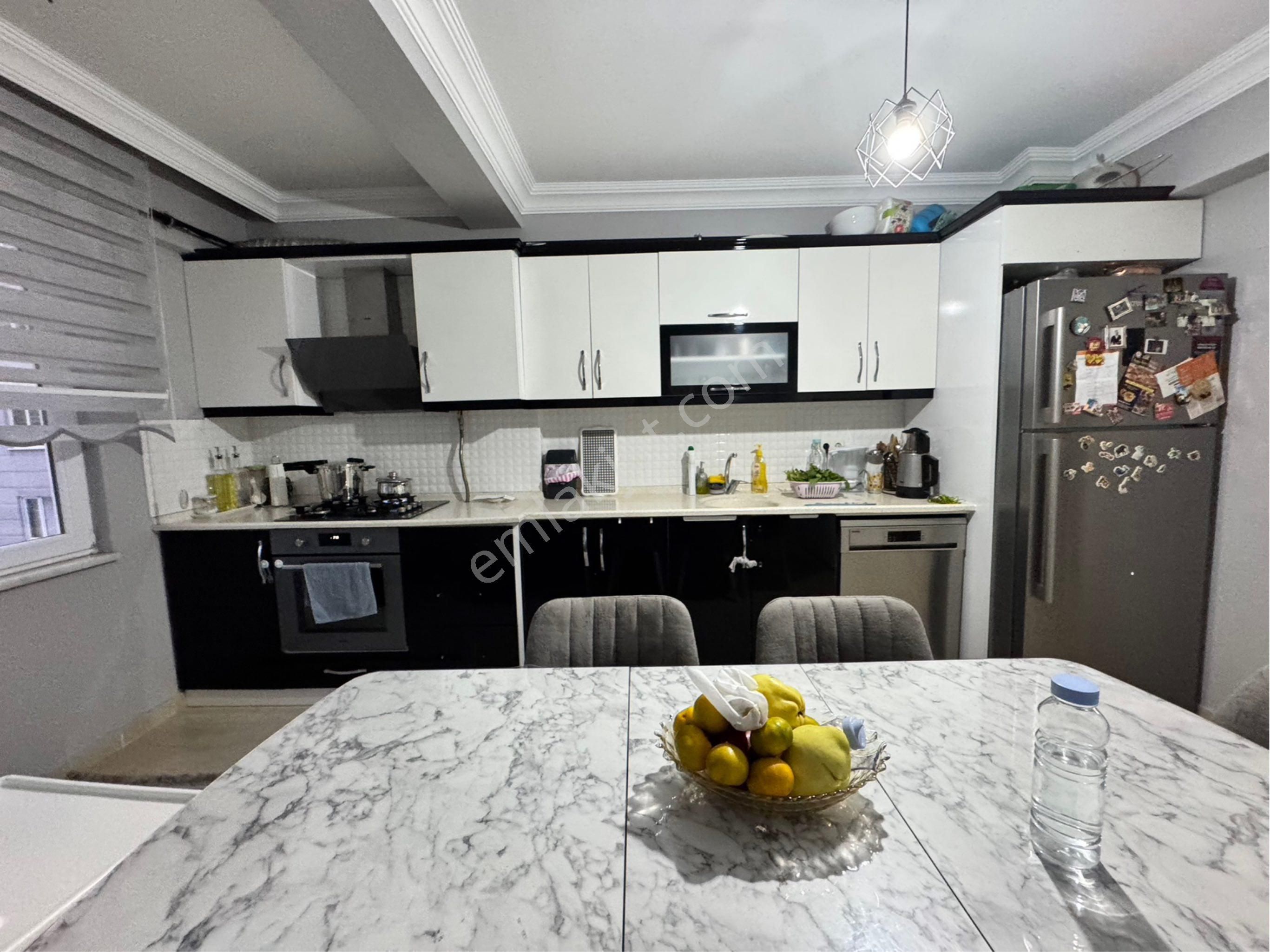 Derebahçe Site İçerisinde Cam Balkonlu Ara Kat Satılık 3+1 Daire - Görsel 15