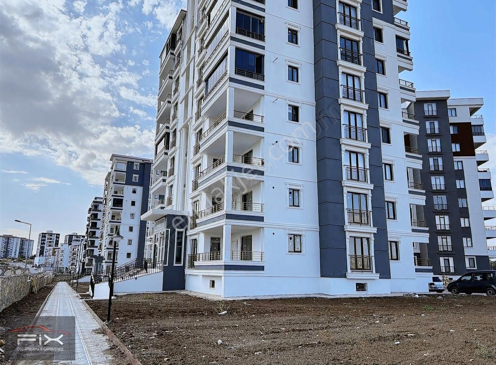 Adıyaman Merkez Altınşehir Satılık Daire Altınşehir Mah. 4+1 Site İçi Ara Kat Lüks Daire