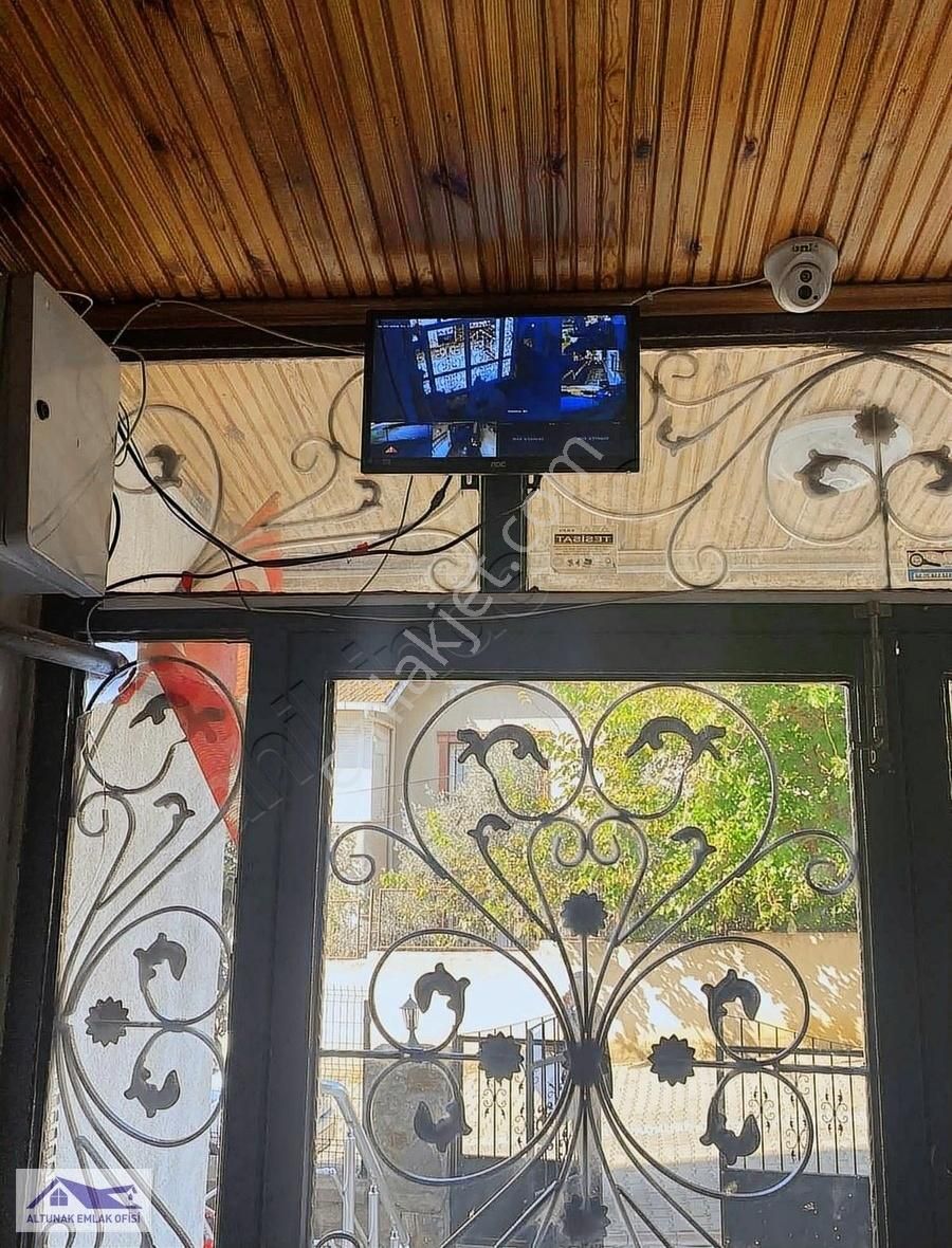 İskele Merkezde Masrafsız Geniş 2+1 - Görsel 13