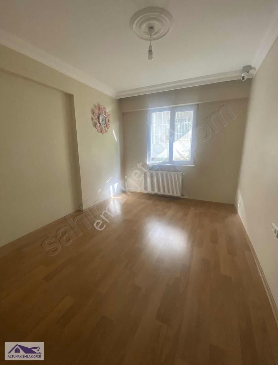 İskele Merkezde Masrafsız Geniş 2+1 - Görsel 2