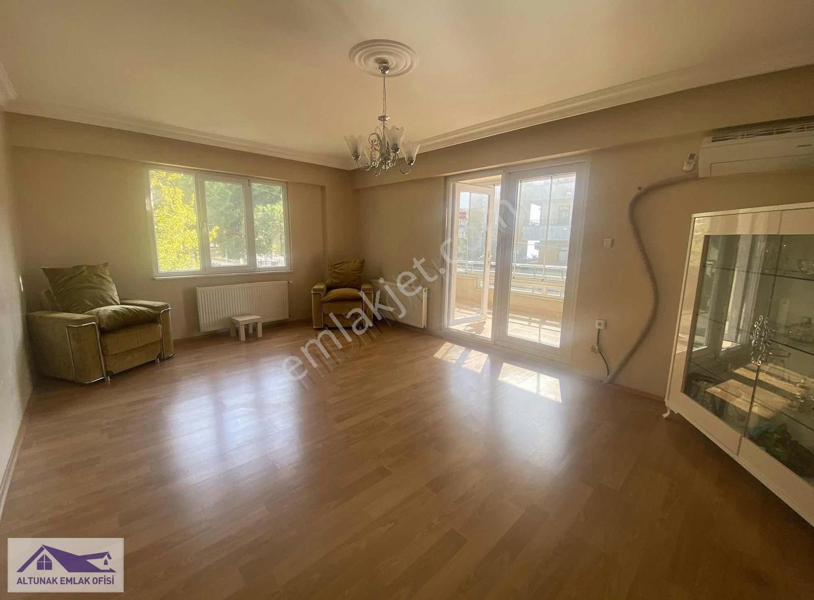 İskele Merkezde Masrafsız Geniş 2+1 - Görsel 18