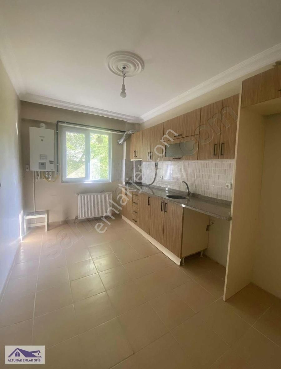 İskele Merkezde Masrafsız Geniş 2+1 - Görsel 9