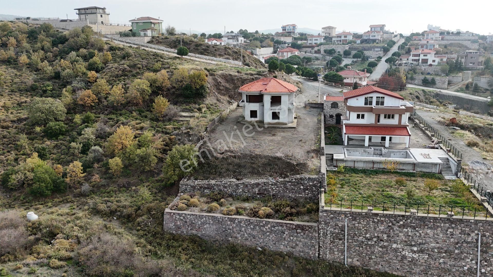 Seferihisar Ulamış Satılık Villa Doğa İle İç İçe, Manzaralı, Satılık Natamam Villa Ve 1.000m²arsa