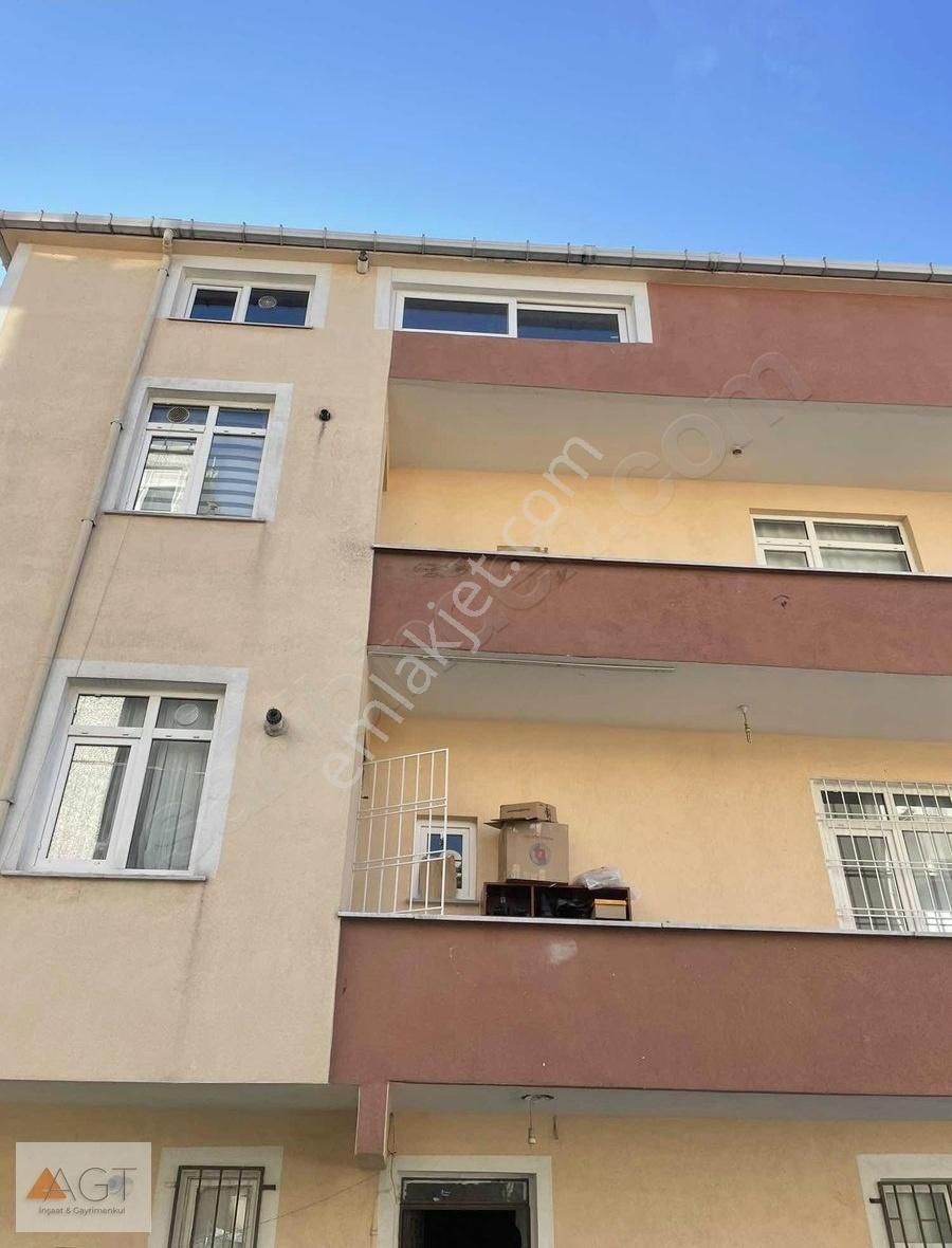 Ümraniye Ihlamurkuyu Kiralık Daire Agt'den Ihlamurkuyu Mah'de 2+1 100m2 3.kat Kullanışlı Konut