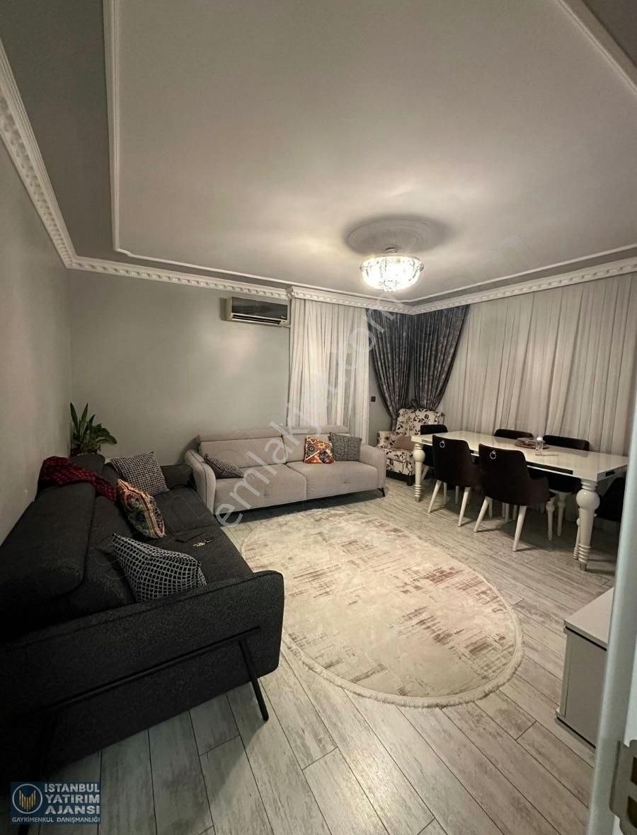 Başakşehir Başak Satılık Daire Başakşehir Tarabya Sitesi Ara Kat'ta Full Tadilatlı 2+1 Satılık.