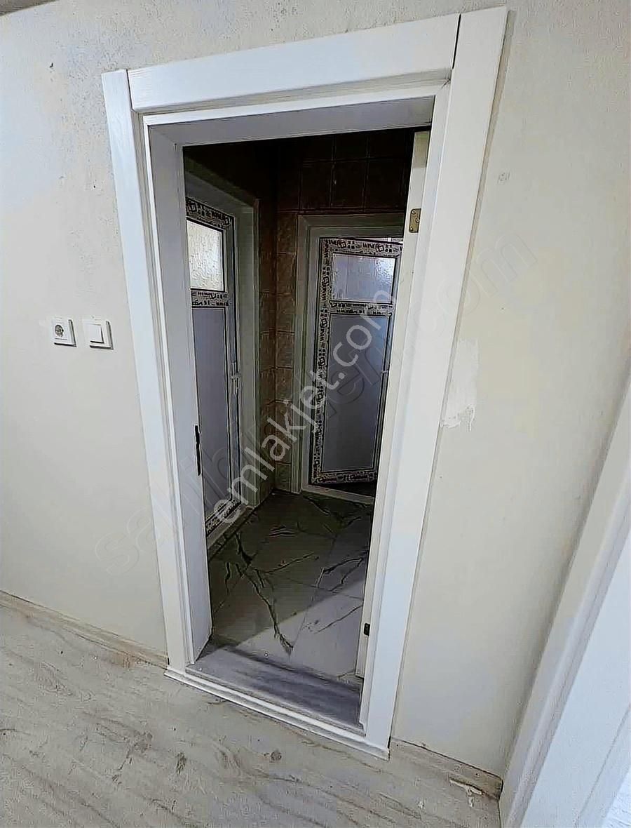 Akyazı Ömercikler Satılık Daire İçi Sıfırdan Yapılmış Geniş Net;120m2 2+1 Daire