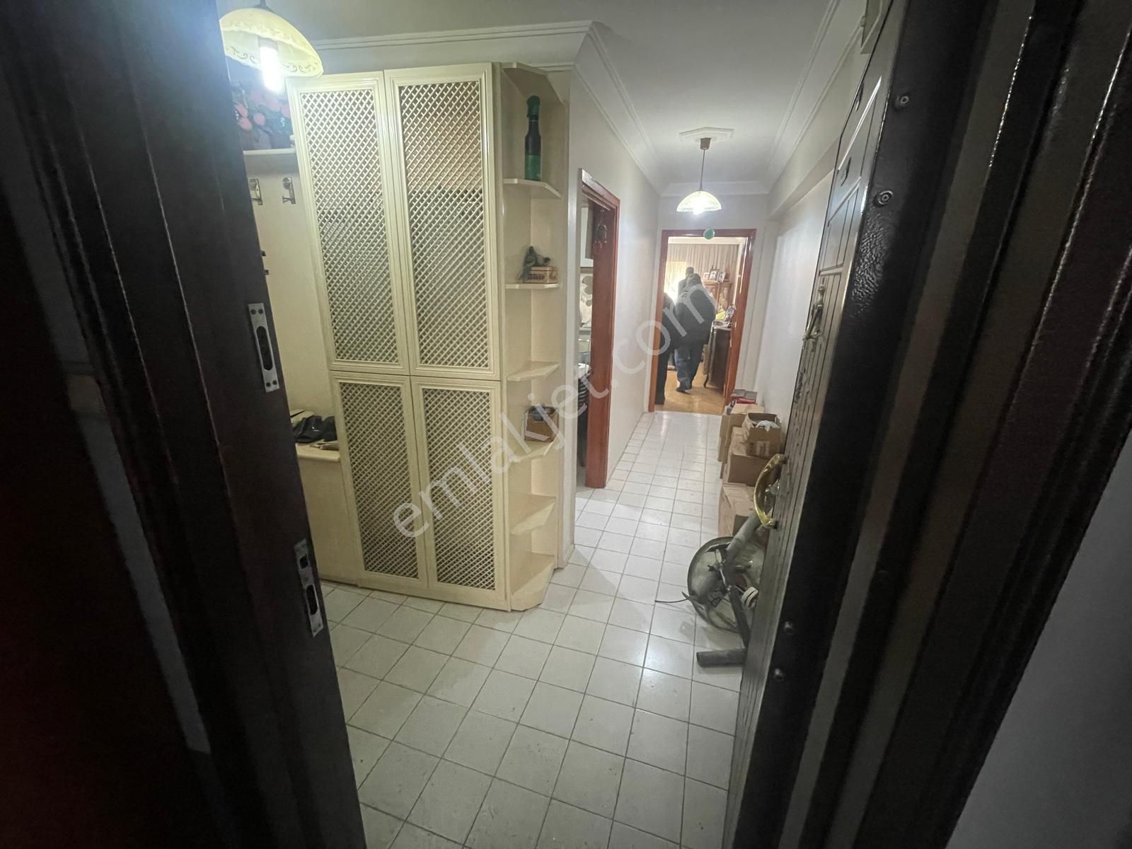 Poyraz Gayrimenkul'den Edremit Merkez'de Satılık 3+1 Daire - Görsel 11