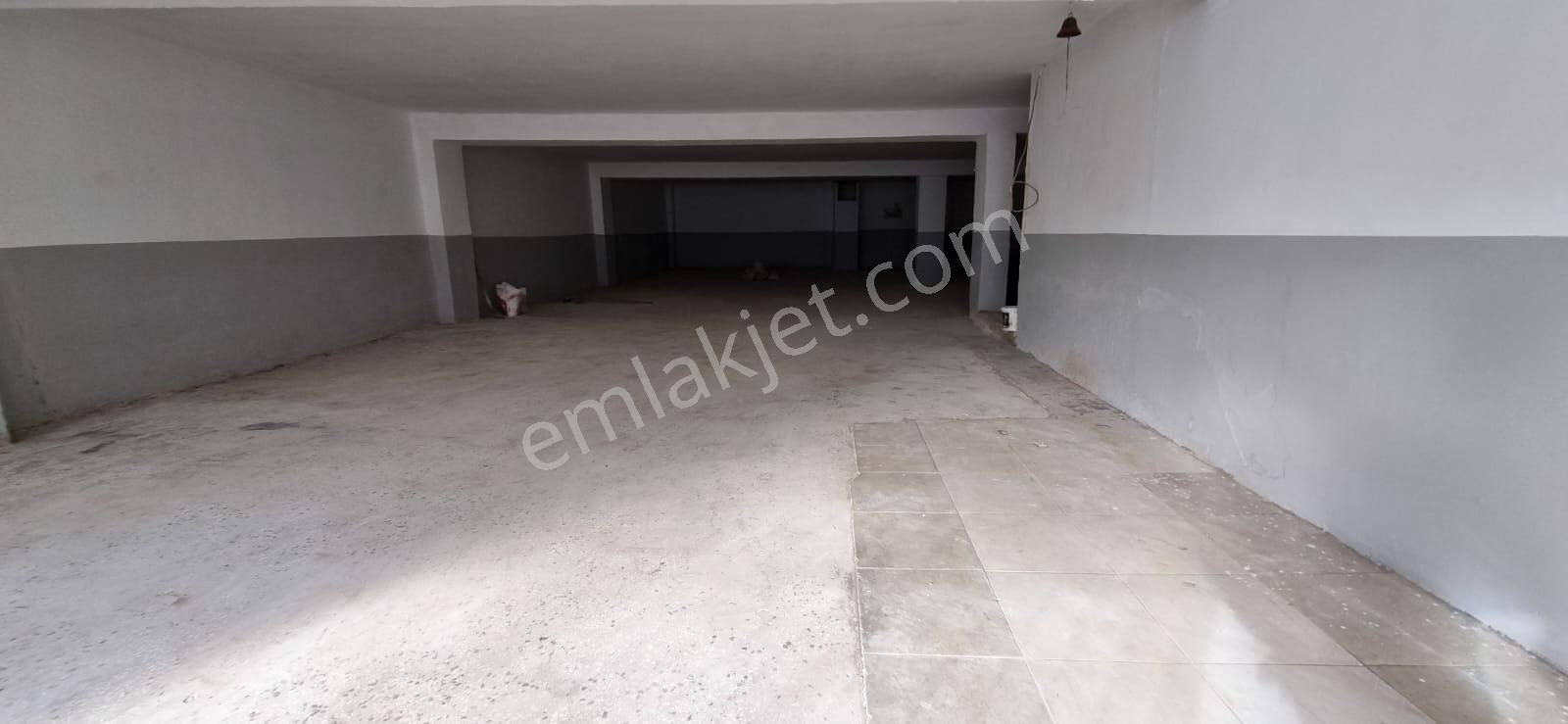 İstanbul Bayrampaşa Kiralık İmalathane B.paşa Terazidere Mah. 250m² Düz Giriş İş Yeri