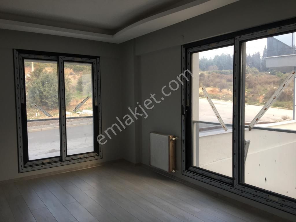 Gaziemir Beyazevler Satılık Daire İzmir Gaziemir Beyazevlerde 2+1 Satılık Daire