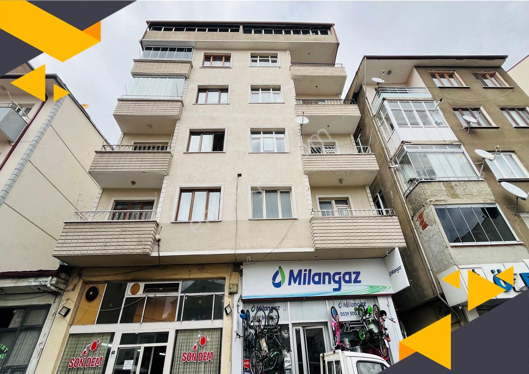 Bayburt Merkez Kadızade Kiralık Daire Şehir Merkezinde 3+1 Kiralık Daire