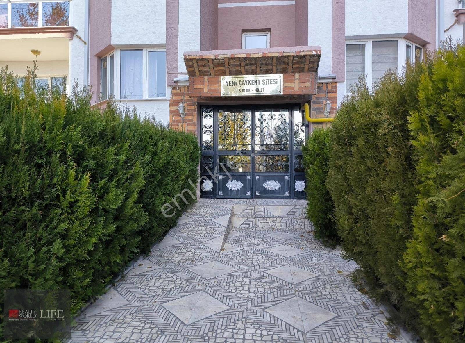 Tepebaşı Çamlıca Satılık Daire Rw Lıfe // Site İçerisinde Arakat Asansörlü 3+1 Satılık Daire