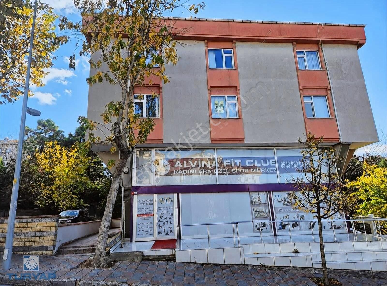 Büyükçekmece Atatürk Satılık Daire Palmiye Meydanında Cadde Cepheli Satılık 3+1