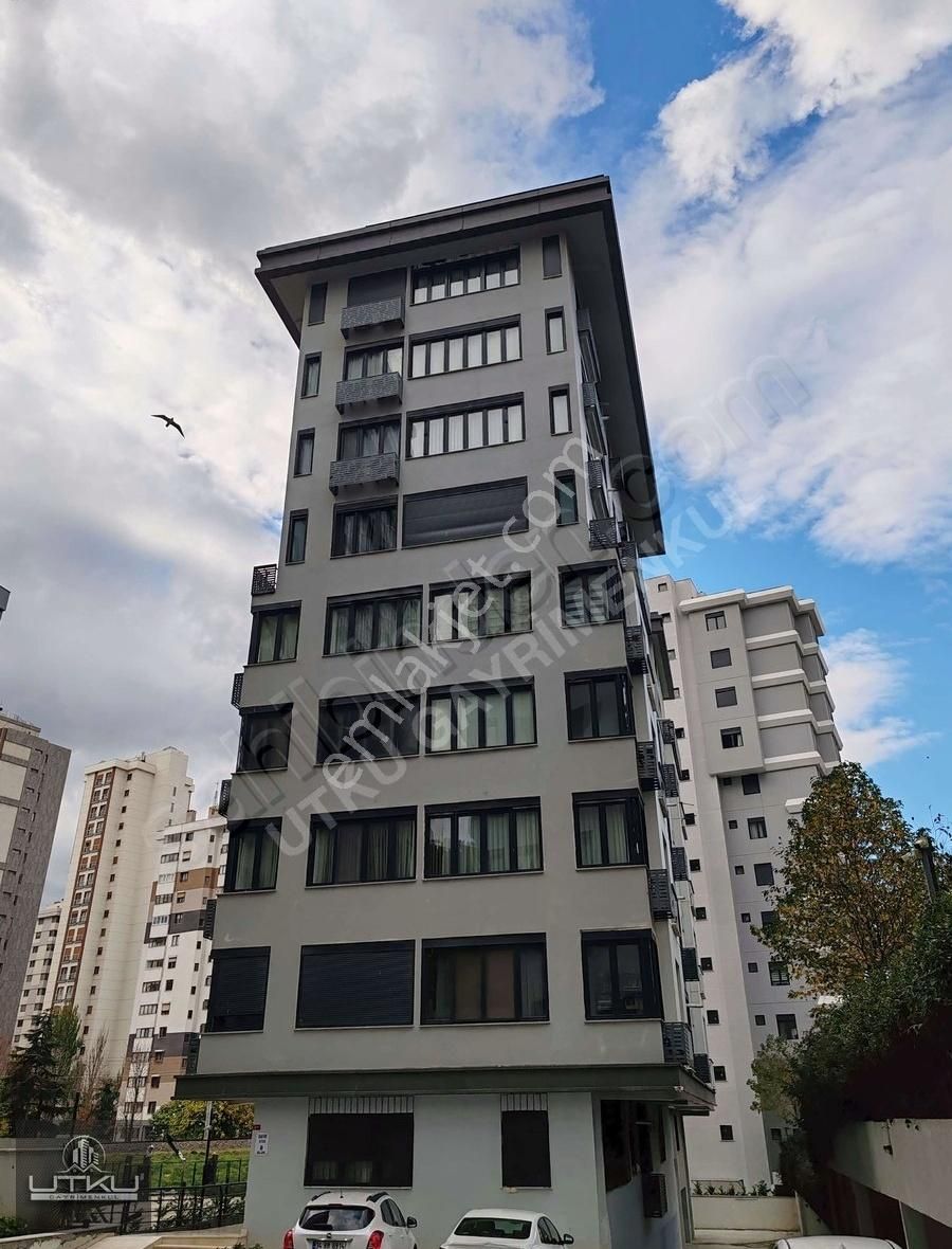 Kadıköy Bostancı Satılık Daire Utku'dan Bostancı'da Deniz Manzaralı Teraslı 140m2 2+2 Dublex !!