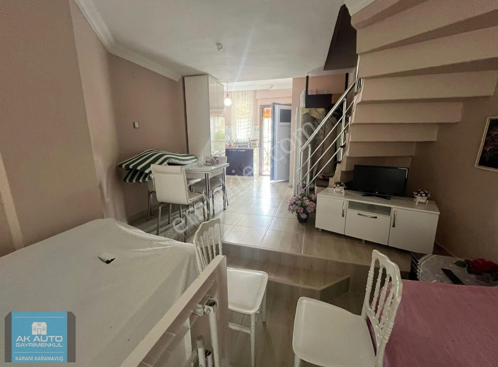 Süleymanpaşa Topağaç Satılık Daire Tekirdağ Süleymanpaşa Topağaç Mah. 3+1 Triblex Satılık Villa