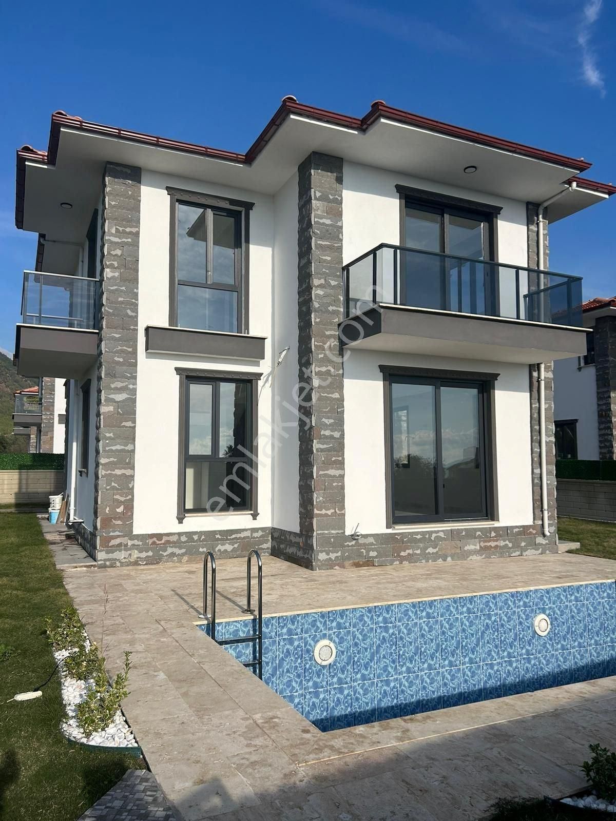 Köyceğiz Toparlar Satılık Villa Muğla Köyceğiz Toparlar Mh 4+1 Göl Manzaralı Müstakil Dubleks Villa