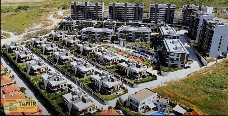 Başakşehir Bahçeşehir 1. Kısım Satılık Villa Bahçeşehir Atmacada Acil Satılık Lüx Site İçi Villa