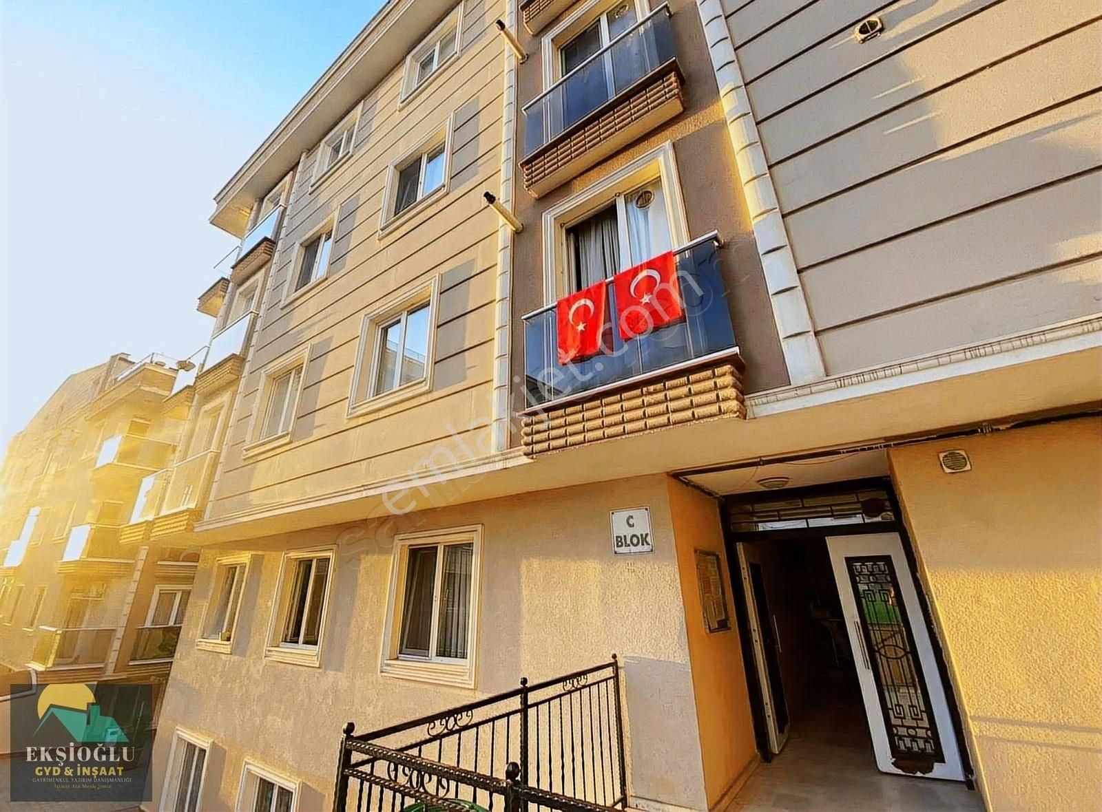 Gebze Osman Yılmaz Satılık Daire Osmanyılmaz'da Site İçinde 7/24 Güvenlikli 2+1 90 M² Daire