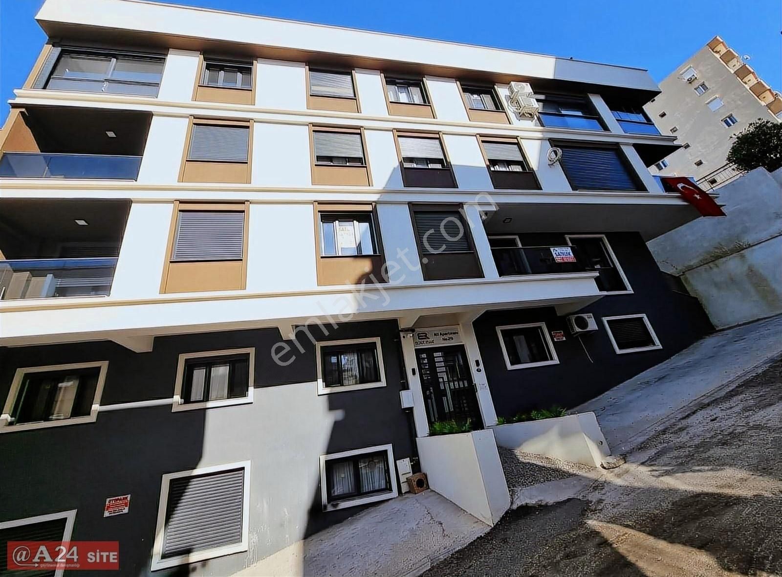 Balçova Eğitim Satılık Daire A24 Site Emlak;balçova Eğitim De İstinye Park Yakını Kupon Daire