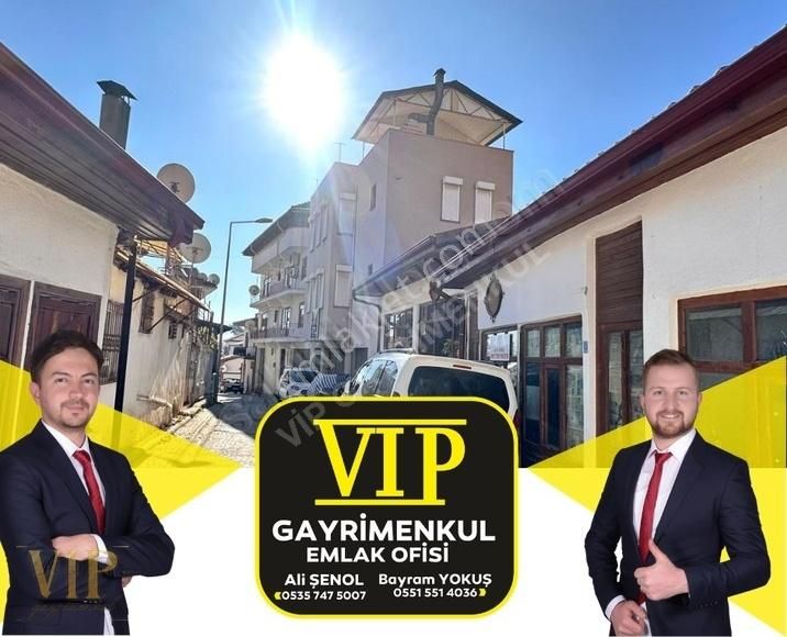 Elmalı İplik Pazarı Satılık Müstakil Ev Vip Gayrimenkul'den Müstakil 2 Adet 1+1 Ve Depolu Teraslı Ev