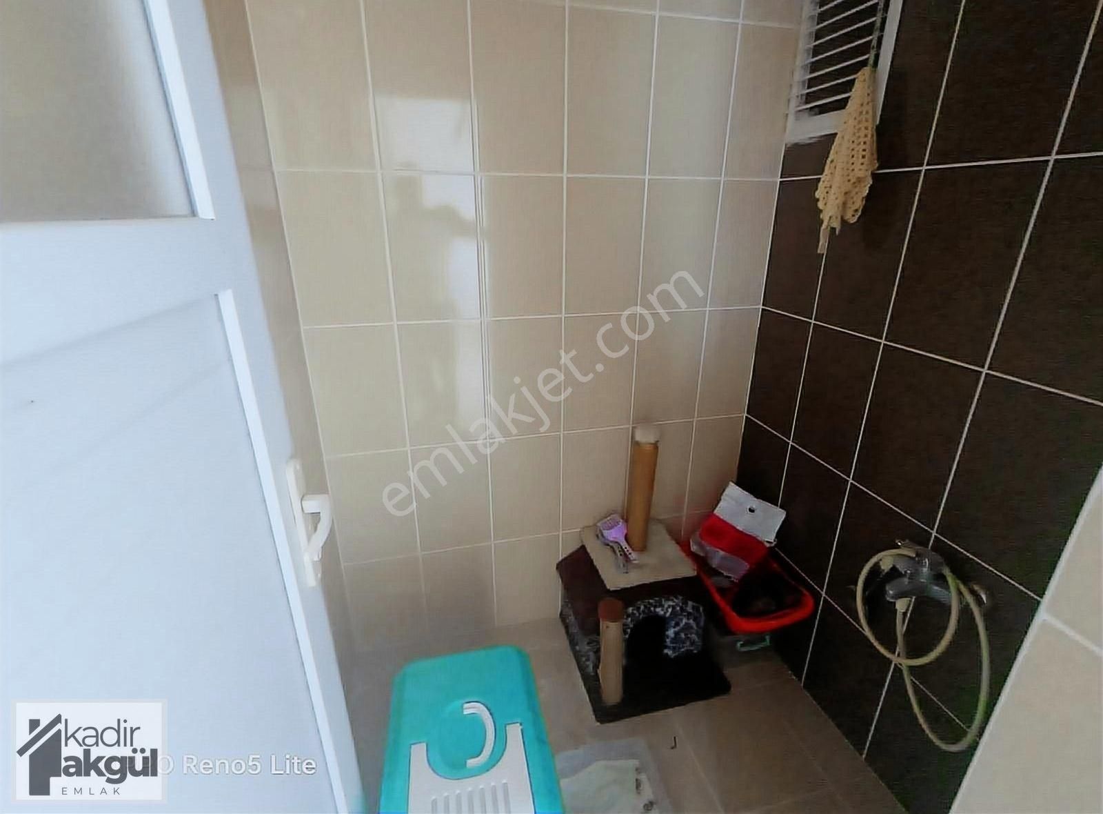 Osmaniye Merkez Esenevler Kiralık Daire Kadir Akgül Emlaktan Sayadyum Yanı Arakat4+1 185 M2 Genis Daire