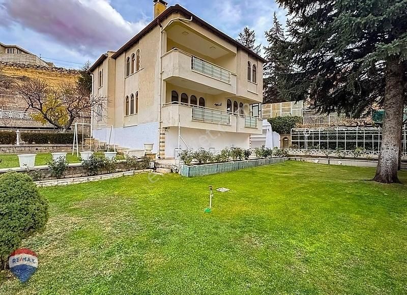 Talas Harman Satılık Villa Re/max Katılım/ Sinan Chef Yanı Şehir Manzaralı Satılık Villa