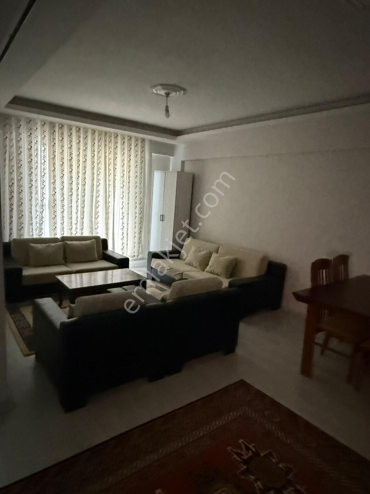 Niksar Ayvaz Kiralık Daire Niksar Emlak'tan Hastane Bölgesi Eşyalı Kiralık 1+1 Daire...