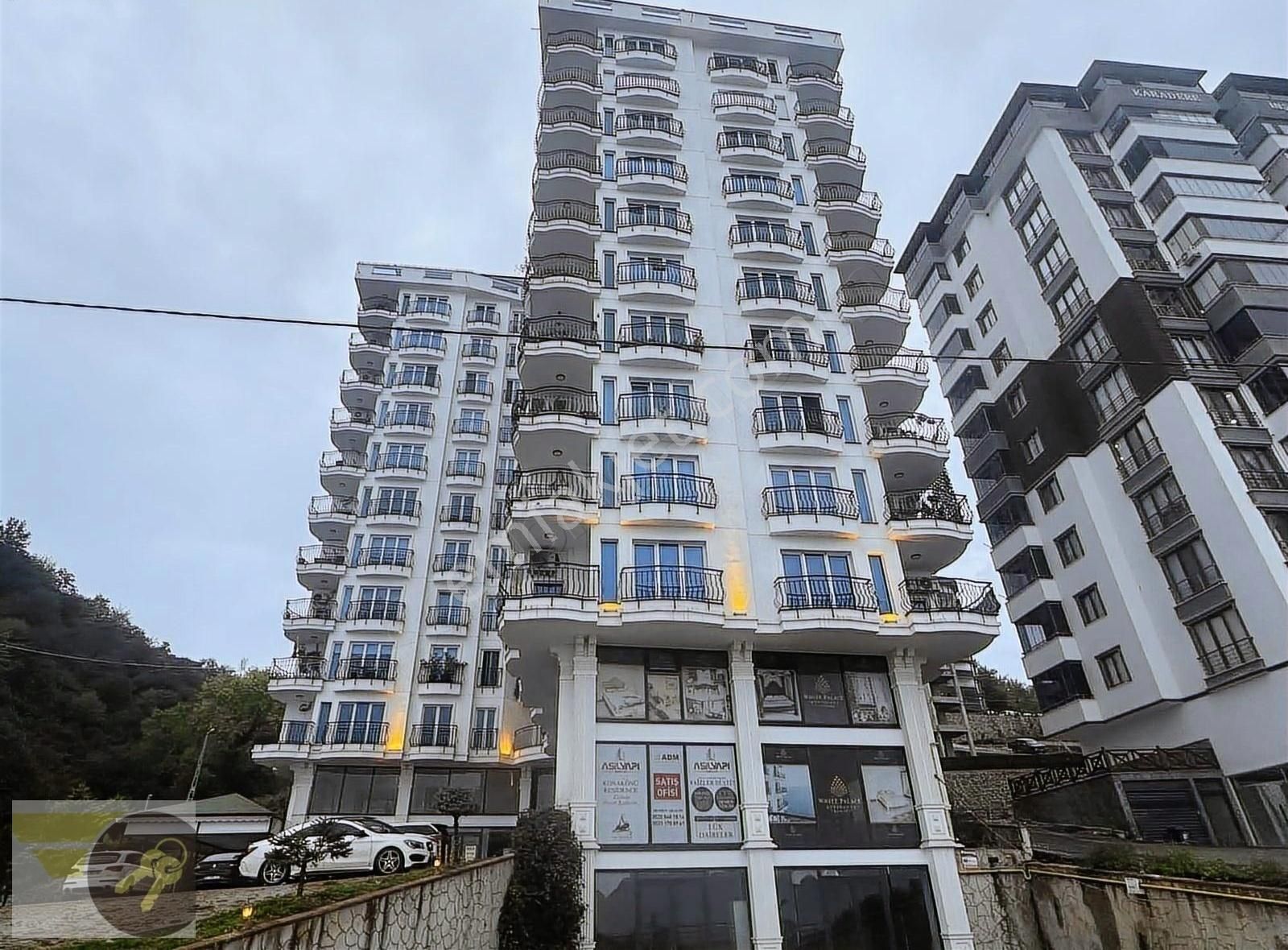 Araklı Hürriyet Satılık Residence *of Gayrimenkul* Deniz Manzaralı 8.kat 2+1 110m2 Satılık Sıfır