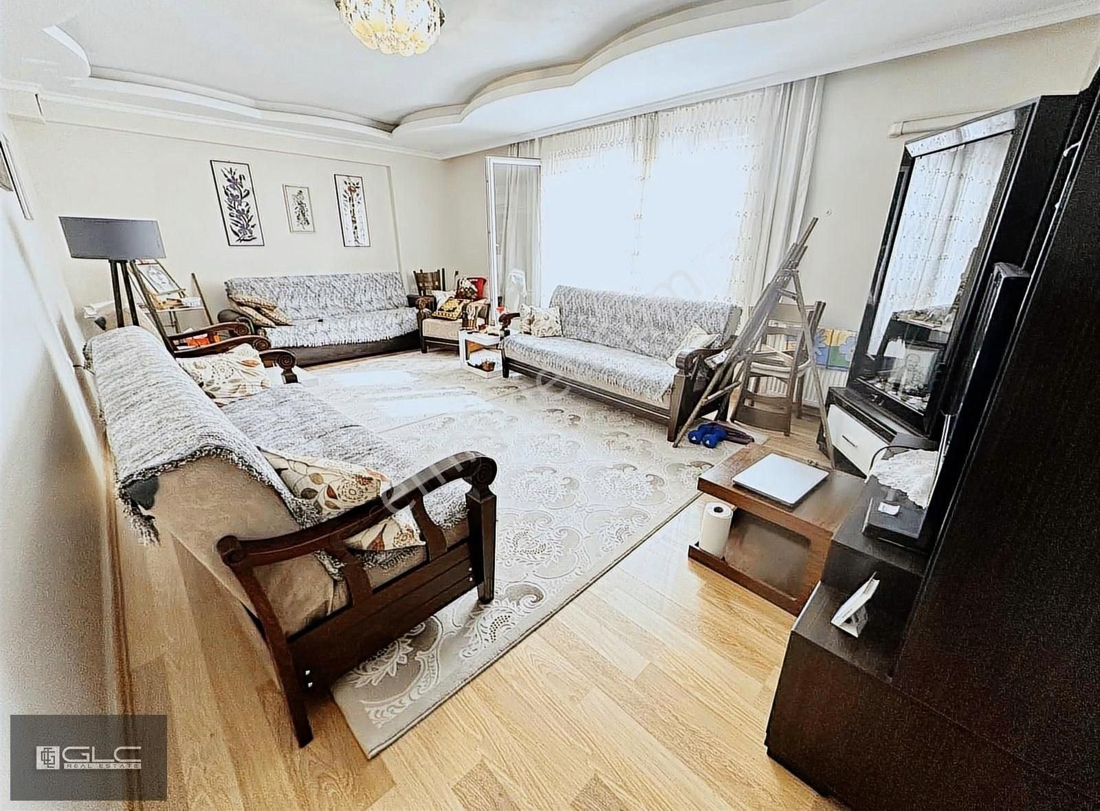 Buca İnkılap Satılık Daire Buca İnkılap'ta 3+1 135 M2 Ebeveyn Banyolu Satılık Daire