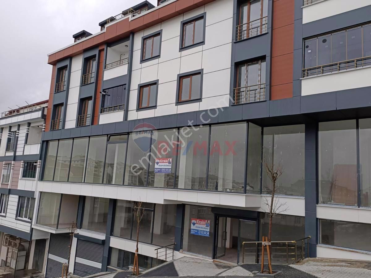 Arnavutköy Nenehatun Kiralık Dükkan & Mağaza Arnavutköyde Üç Katlı Büyük Kiralık Brüt 1000 Metrekare Yeni Dükkan