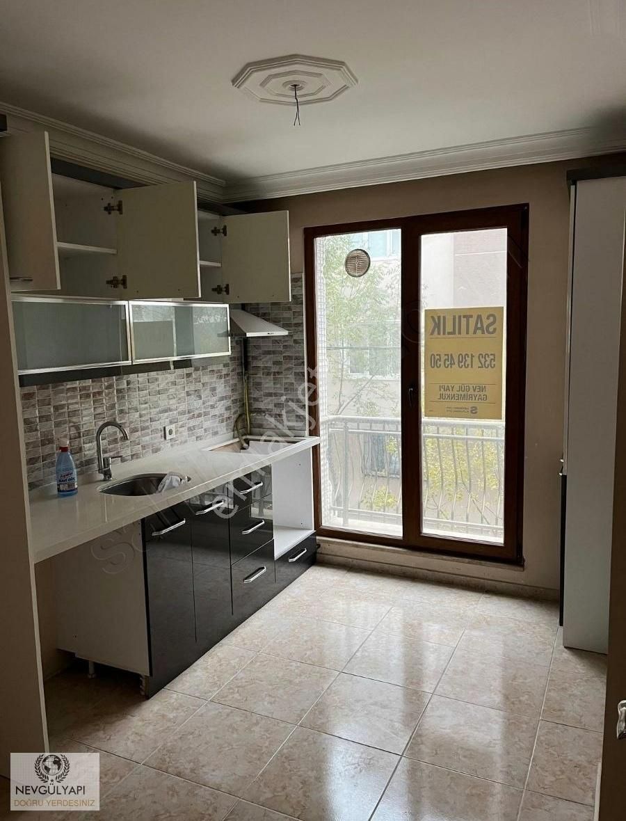 Avcılar Cihangir Satılık Daire Avcılarda Nevgül Yapıdansatılık Daire 2+1 89 M2