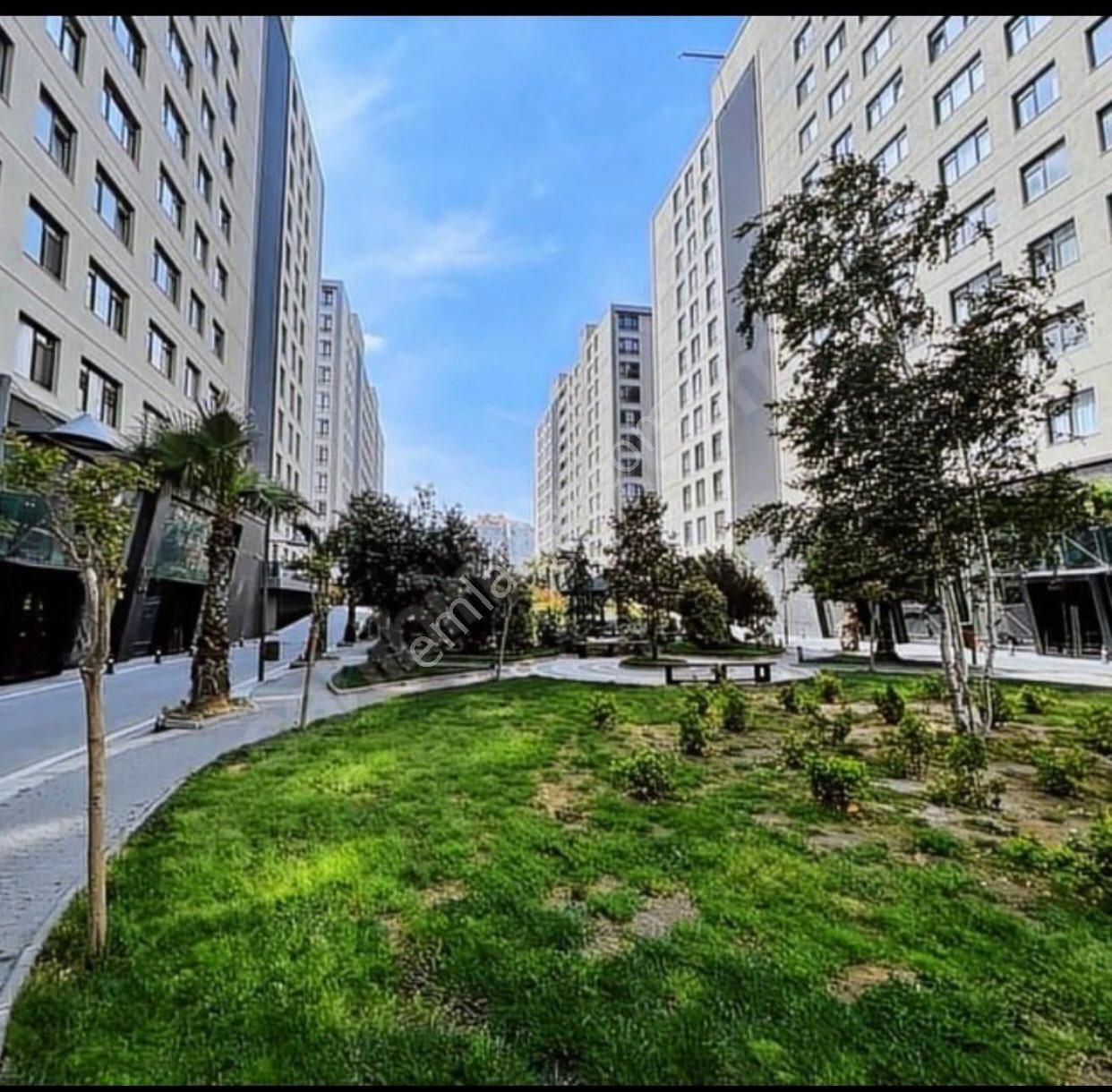 Beylikdüzü Kavaklı Satılık Daire Beylikdüzü Azur Marmada Satılık 176 M2 3+1 Satılık Daire