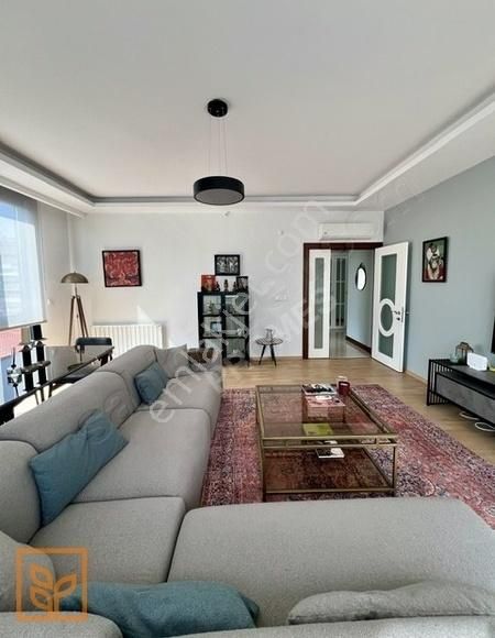 Kadıköy Göztepe Satılık Daire Göztepe Oyuncak Müzesi Sokağında Full Modern Eşyalı Geniş 2+1