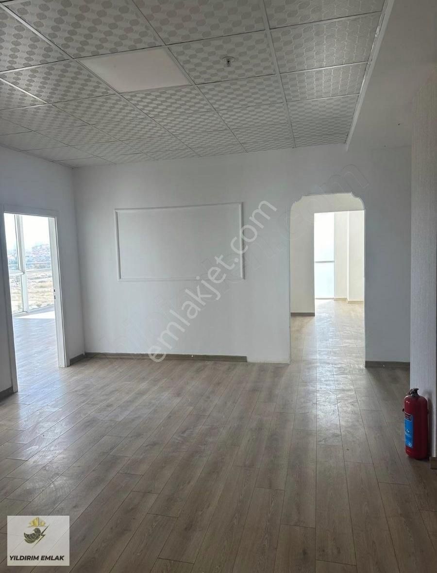 Yıldırım Emlak'tan Etimesgut Atayıldız Platinumda Genis Ofis - Görsel 2
