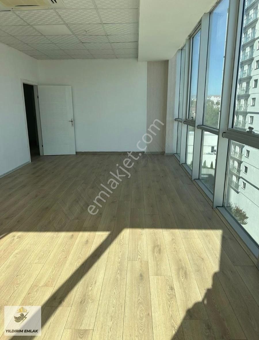Yıldırım Emlak'tan Etimesgut Atayıldız Platinumda Genis Ofis - Görsel 14