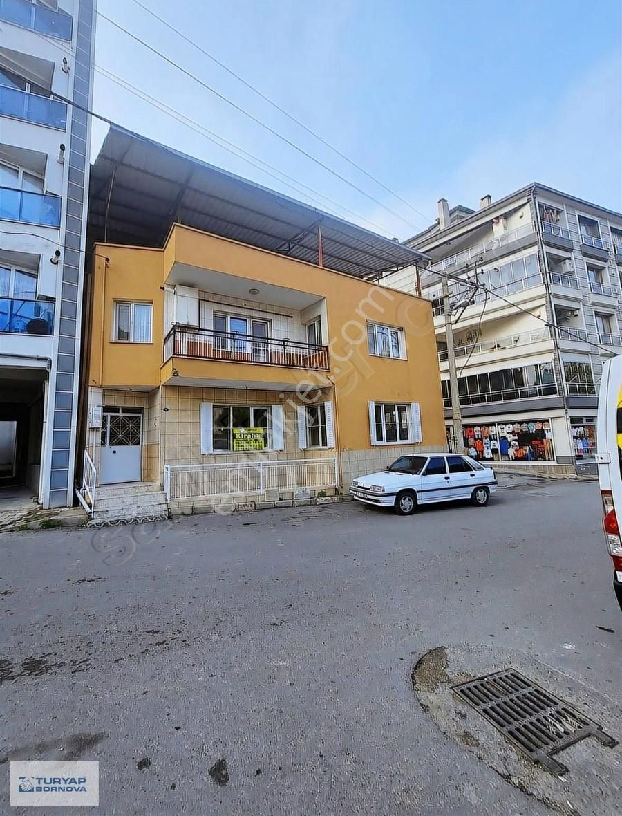 Kemalpaşa Armutlu Hürriyet Kiralık Daire Armutlu'da Merkezi Konumda Kiralık Bahçeli Geniş 2+1 Daire